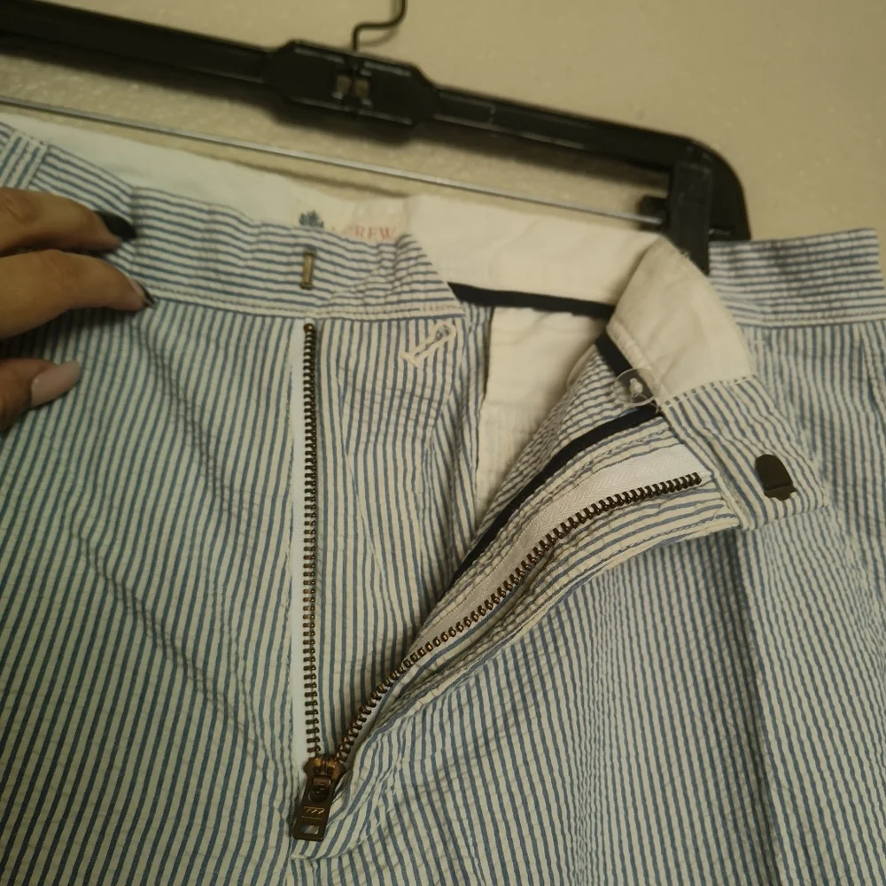 J.Crew Factory shorts men size 36 blue/white stripes 100% cotton vacation casual